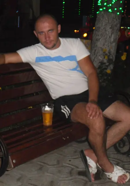 Я Саша, 40, знакомлюсь без обязательств в Анапе