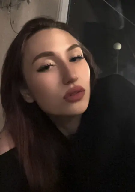 Я Арина, 22, знакомлюсь для постоянных отношений в Челябинске