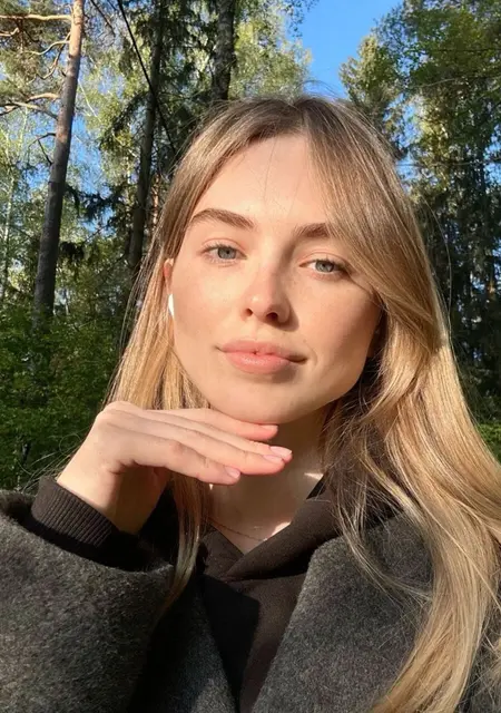 Я Мила, 20, знакомлюсь для общения в Санкт-Петербурге