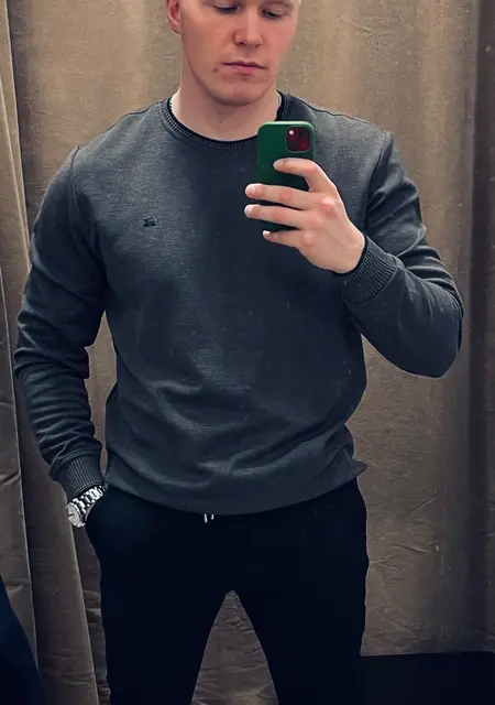 Павел из Туапсе, ищу на сайте приятное времяпровождение