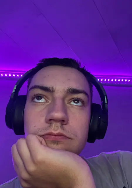 Я Степан, 22, из Лесосибирска, ищу знакомство для вирта