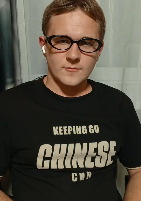 Никита из Великих Лук, ищу на сайте знакомства без обязательств