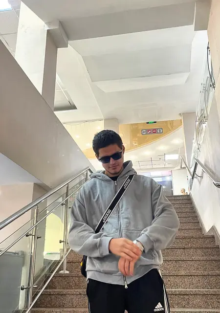 Я Эмиль, 19, знакомлюсь без обязательств в Астрахани