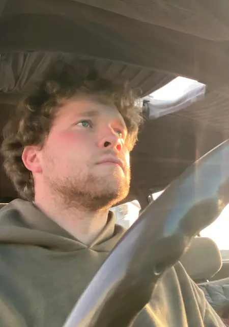 Александр из Санкт-Петербурга, мне 29, познакомлюсь для вирта