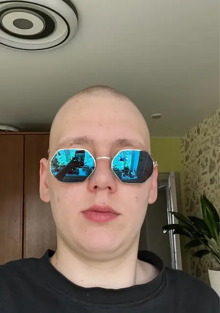 Артем из Петрозаводска, ищу на сайте знакомства на одну ночь