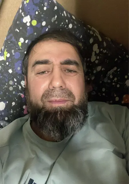 Я Кадислам, 41, из Санкт-Петербурга, ищу знакомство для открытые отношения