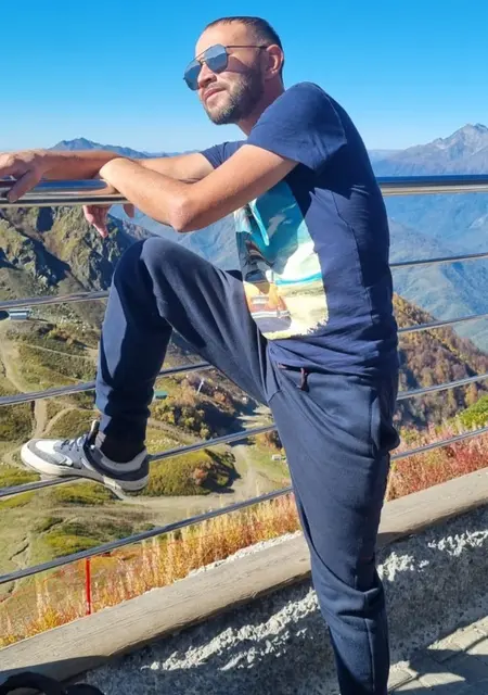 Алекс из Владивостока, ищу на сайте знакомства на одну ночь