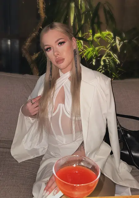 Екатерина из Казани, мне 20, познакомлюсь на одну ночь