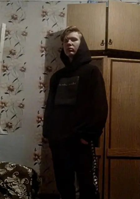 Дмитрий из Екатеринбурга, мне 19, познакомлюсь на одну ночь