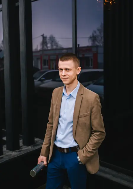 Я Михаил, 30, из Кемерово, ищу знакомства на одну ночь