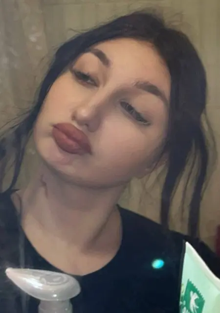 Ариша из Санкт-Петербурга, ищу на сайте знакомства на одну ночь