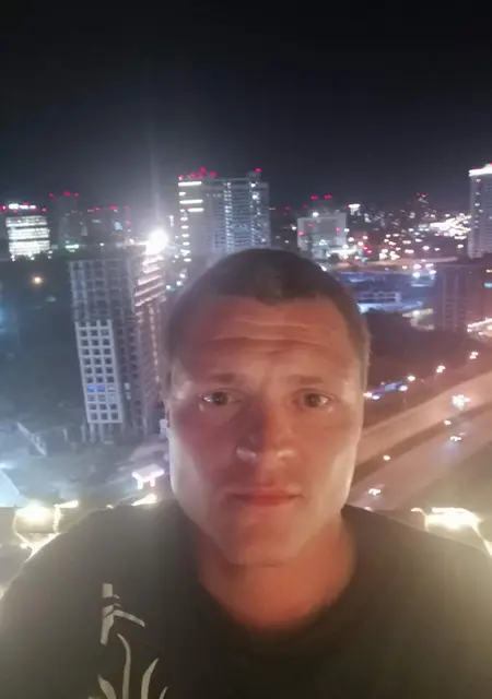 Я Валерий, 40, из Нового Уренгоя, ищу знакомство для постоянных отношений