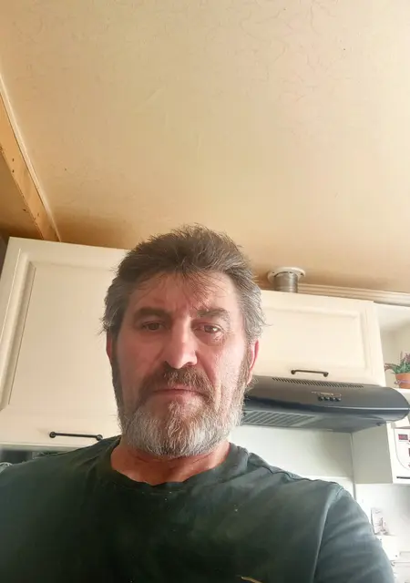 Василий из Казани, ищу на сайте знакомства на одну ночь