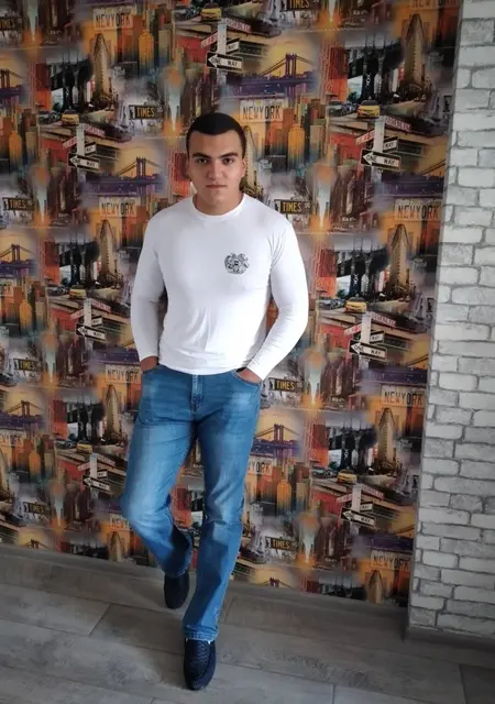 Я Эдвард, 20, знакомлюсь без обязательств в Люберцах