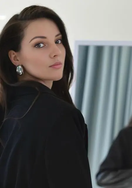 Я Лина, 29, знакомлюсь без обязательств в Москве