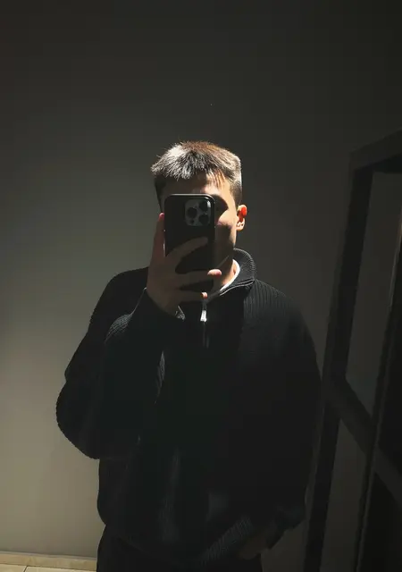 Я Владислав, 20, из Южно-Сахалинска, ищу знакомство для вирта