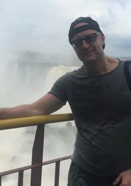 Я Pjer, 80, из Москвы, ищу знакомство для приятного времяпровождения