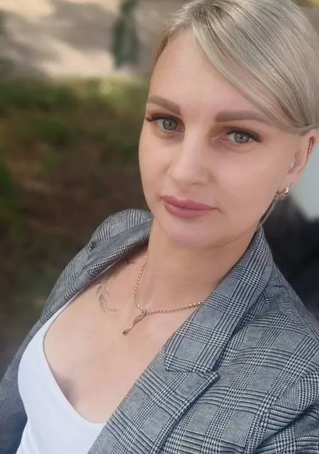 Anastasia из Новокузнецка, мне 38, познакомлюсь для открытые отношения