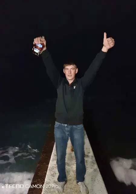 Я Максим, 36, из Ялты, ищу знакомства без обязательств