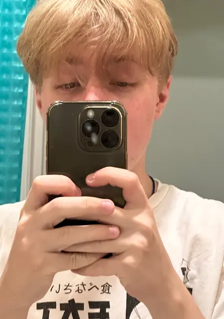 Данила из Владимира, мне 18, познакомлюсь на одну ночь