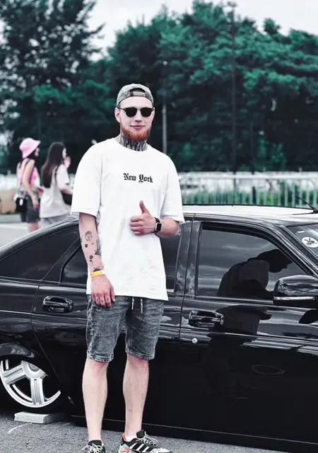 Я Maks, 26, знакомлюсь без обязательств в Москве