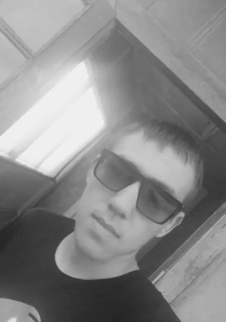 Александр из Новочеркасска, мне 22, познакомлюсь на одну ночь