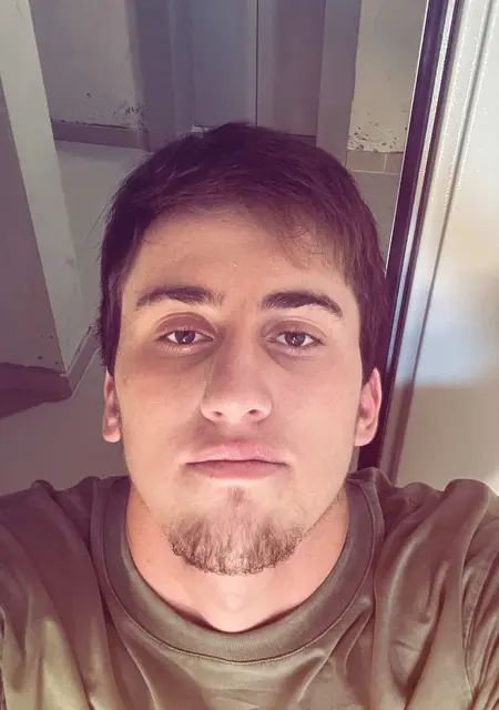 Махач из Санкт-Петербурга, мне 21, познакомлюсь на одну ночь