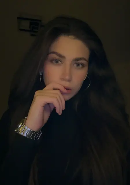 Я Надежда, 20, из Санкт-Петербурга, ищу знакомство для общения