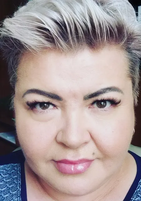 Я Анна, 57 років, знайомлюсь для постійних стосунків у Києві