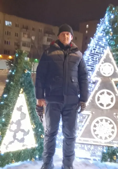 Я Андрей, 46, знакомлюсь без обязательств в Каменске-Уральском
