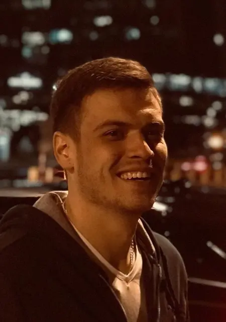 Я Антон, 31, знакомлюсь для открытые отношения в Казани