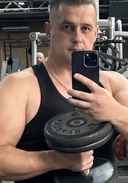 Дима из Москвы, ищу на сайте знакомства без обязательств