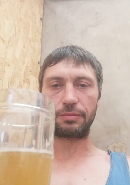 Александр из Йошкар-Олы, мне 39, познакомлюсь на одну ночь