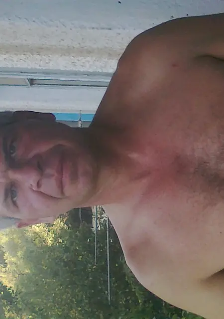 Сергей из Крымска, ищу на сайте знакомства на одну ночь