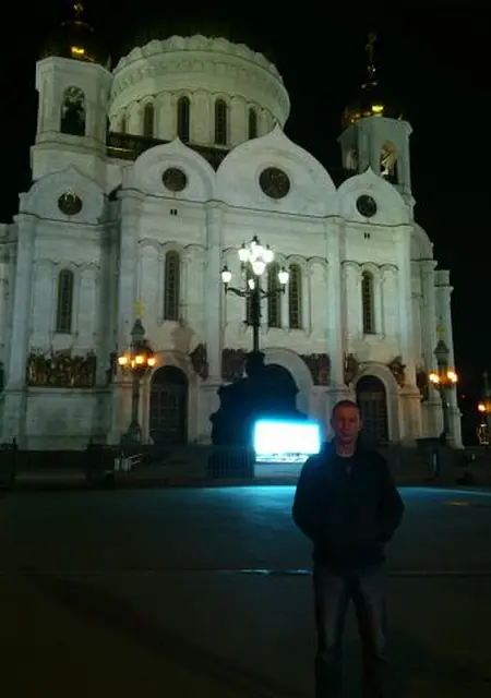 Андрей из Серпухова, мне 42, познакомлюсь на одну ночь