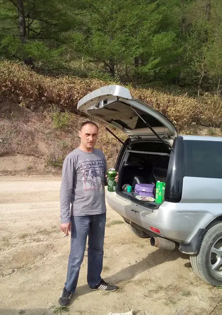 Алексей из Холмска, мне 48, познакомлюсь на одну ночь