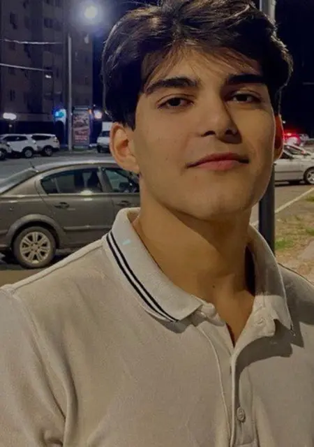 Кенан из Уфы, мне 22, познакомлюсь на одну ночь