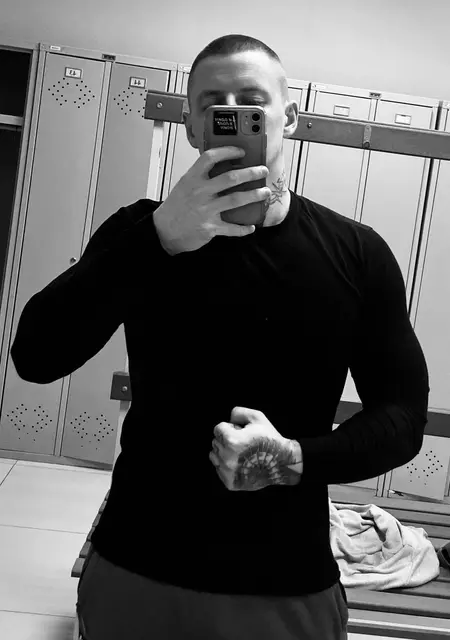 Я Виталий, 27, из Обнинска, ищу знакомство для общения