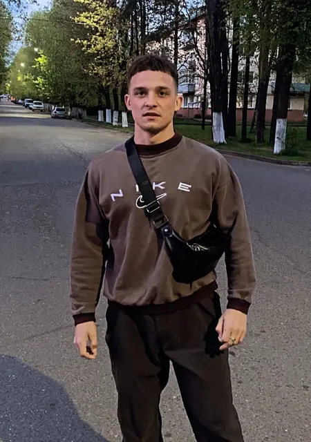 Artem из Москвы, мне 27, познакомлюсь на одну ночь