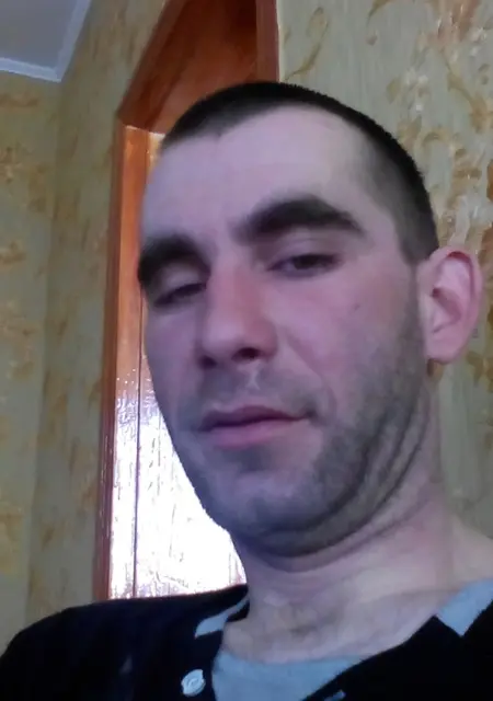 Я Николай, 41, из Павлограда, ищу знакомство для приятного времяпровождения