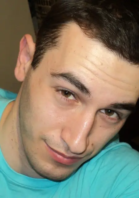 Я Владимир, 32, из Новочеркасска, ищу знакомство для дружбы