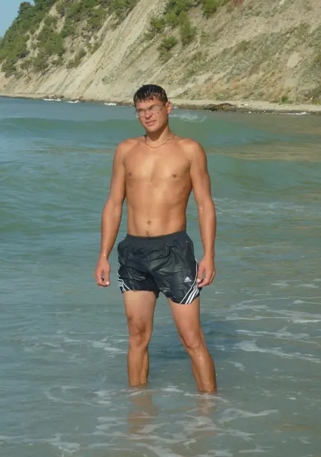 Я Павел, 42, из Армавира, ищу знакомство для приятного времяпровождения