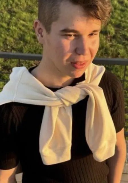 Я Максим, 20, из Каширы, ищу знакомства без обязательств