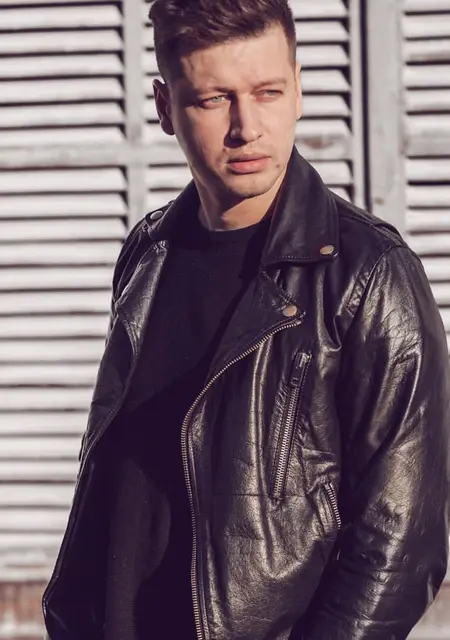 Я Krsha, 19, знакомлюсь на одну ночь в Москве