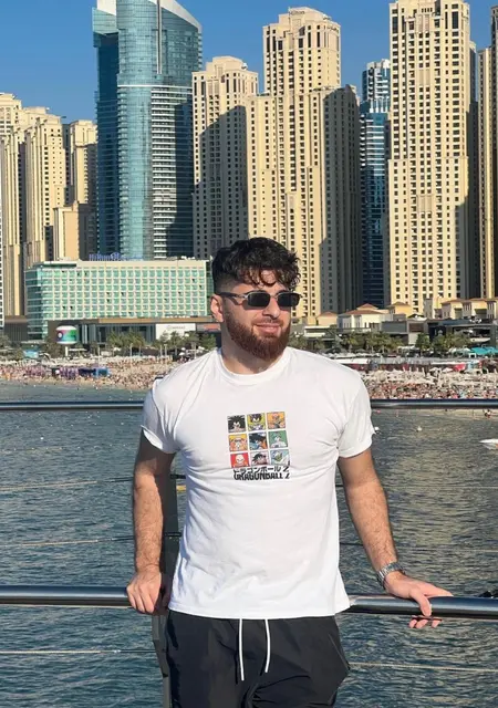 Фуад из Горно-Алтайска, мне 22, познакомлюсь без обязательств