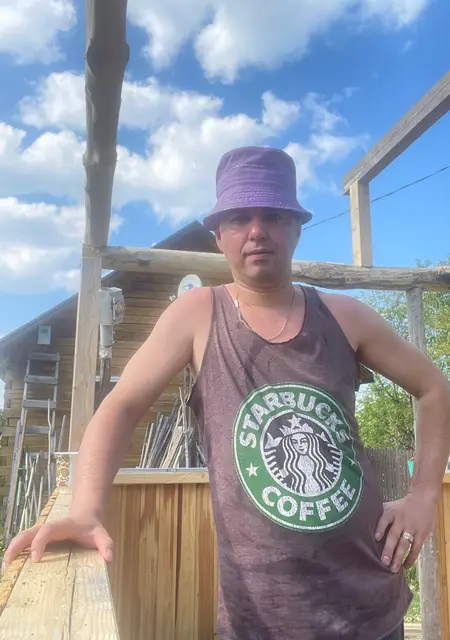 Антон из Красноярска, мне 40, познакомлюсь для общения