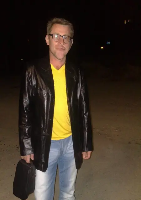 Александр из Минеральных Вод, ищу на сайте знакомства на одну ночь