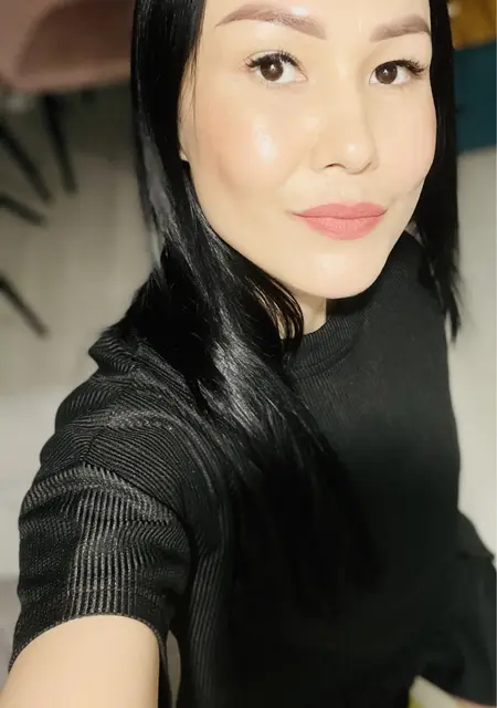 Я Elina, 37, из Москвы, ищу знакомство для постоянных отношений