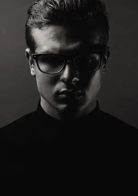 Антон из Майкопа, мне 49, познакомлюсь для приятного времяпровождения