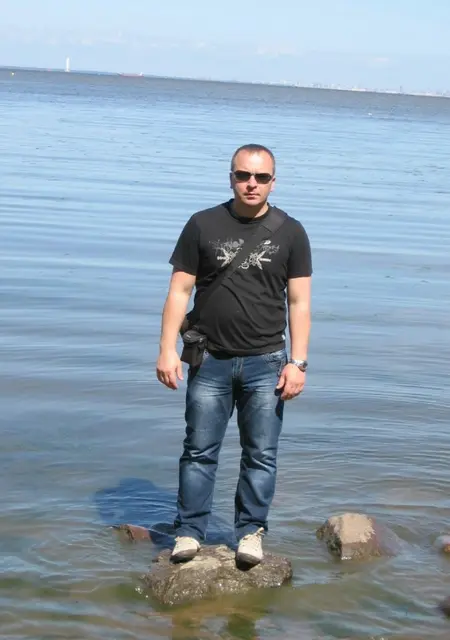 Я Алекс, 40, знакомлюсь без обязательств в Салехарде